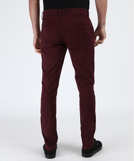calça slim em sarja