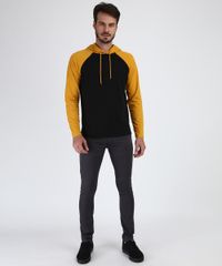 Camiseta-Masculina-com-Capuz-e-Manga-Raglan-Preto-9953398-Preto_3