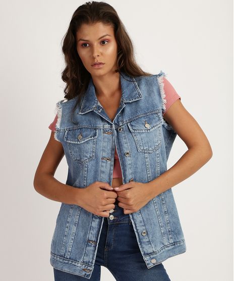 Colete-Jeans-Feminino-Longo-Marmorizado-com-Bolsos-e-Tachas-Cava-Desfiada-Azul-Medio-9956137-Azul_Medio_1