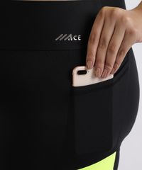 Calca-Legging--Feminina-Plus-Size-Esporte-Ace-com-Recorte-Lateral-Cintura-Alta-e-Bolso-Preta-9958593-Preto_5