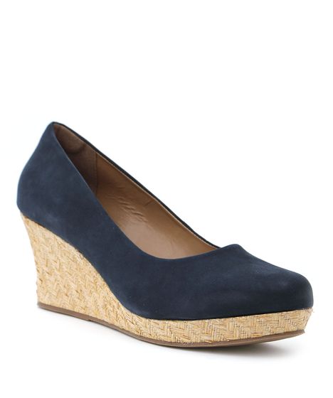 anabela fechada na frente e atras