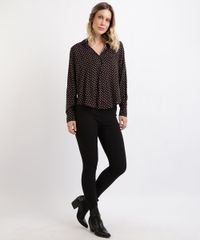 Blusa-Feminina-Ampla-Estampada-Coracao-Geometrico-com-Botoes-Manga-Longa-Gola-Esporte-Preta-9943898-Preto_3