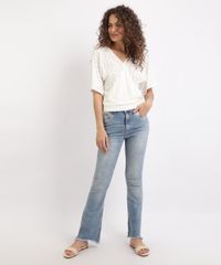Calca-Jeans-Feminina-Flare-Cintura-Super-Alta-com-Barra-Desfiada-Azul-9954391-Azul_3