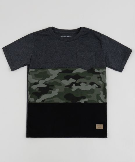 Camiseta-Infantil-com-Recorte-Estampado-Camuflado-e-Bolso-Manga-Curta-Gola-Careca-Cinza-Mescla-Escuro-9952988-Cinza_Mescla_Escuro_1