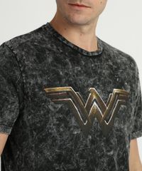 Camiseta-Masculina-Estampada-Marmorizada-Mulher-Maravilha-Manga-Curta-Gola-Careca-Chumbo-9944524-Chumbo_4
