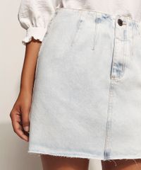 Saia-Jeans-Feminina-Curta-Marmorizada-Reta-com-Pences-e-Barra-a-Fio-Azul-Claro-9960690-Azul_Claro_4