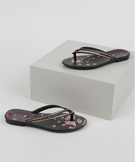 Rasteirinha-Infantil-Grendha-Estampada-Floral-com-Strass-de-Coracao-Preta-9958771-Preto_1
