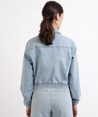 Jaqueta-Jeans-Feminina-Mindset-Cropped-com-Bolsos-e-Elastico-Azul-Claro-9963209-Azul_Claro_2