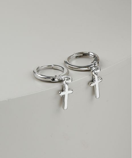 Brinco-Feminino-de-Argola-com-Pingente-de-Crucifixo-Prateado-9945077-Prateado_1