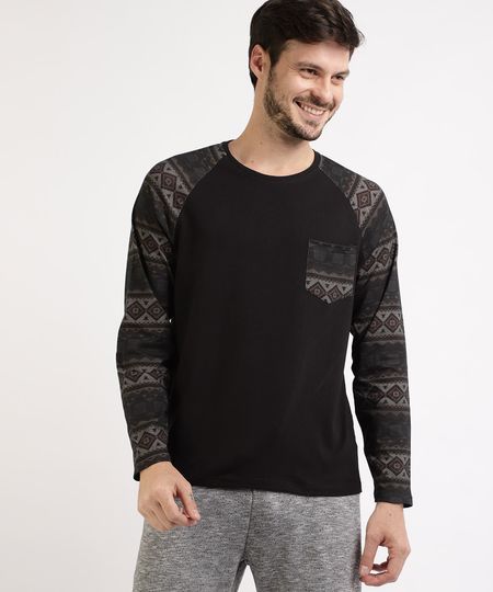 Camiseta-Masculina-Manga-Longa-Raglan-Estampada-Etnica-Gola-Careca-com-Bolso-Preta-9959720-Preto_1