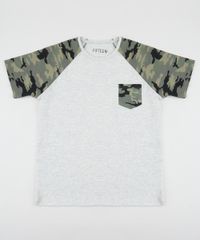 Camiseta-Juvenil-com-Bolso-Estampado-Camuflado-Manga-Curta-Raglan-Cinza-Mescla-Claro-9953084-Cinza_Mescla_Claro_1