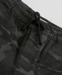 Calca-de-Sarja-Infantil-Jogger-Estampada-Camuflada-com-Bolso-Cinza-9953663-Cinza_3