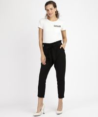 Blusa-Feminina-com-Bolso-e-Aplicacao-de-Perolas-Manga-Curta-Decote-Redondo-Branca-9948567-Branco_3