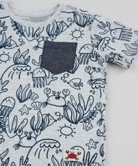 Camiseta-Infantil-Estampado-de-Fundo-do-Mar-com-Bolso-Manga-Curta-Gola-Careca-Cinza-Mescla-Claro-9954961-Cinza_Mescla_Claro_4