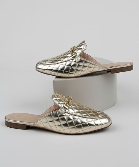 Mule-Feminino-Matelasse-Via-Uno-Bico-Redondo-com-Fivela-Dourado-9961692-Dourado_1