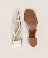 Tamanco-Feminino-Oneself-Salto-Medio-Grosso-Tiras-Finas-Bege-Claro-9965019-Bege_Claro_6 Tamanco-Feminino-Oneself-Salto-Medio-Grosso-Tiras-Finas-Bege-Claro-9965019-Bege_Claro_6