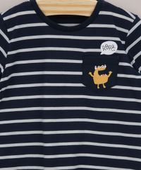 Camiseta-Infantil-Listrada-Carrinhos-com-Bolsinho-de-Monstro-Manga-Curta-Azul-Marinho-9956336-Azul_Marinho_4