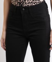 Calca-de-Sarja-Feminina-Sawary-Cigarrete-Cintura-Alta-com-Recorte-e-Martingale-Preta-9968997-Preto_4