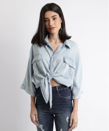 Camisa-Jeans-Feminina-Oversized-Cropped-com-Bolsos-e-No-Manga-3-4-Azul-Claro-9965981-Azul_Claro_1