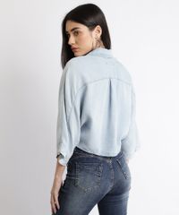 Camisa-Jeans-Feminina-Oversized-Cropped-com-Bolsos-e-No-Manga-3-4-Azul-Claro-9965981-Azul_Claro_2