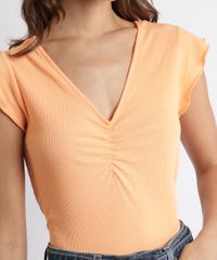 Blusa-Feminina-Canelada-Manga-Curta-Decote-V-com-Franzido-Laranja-Claro-9893630-Laranja_Claro_4