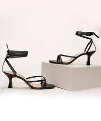 Sandalia-Feminina-Oneself-Salto-Medio-Taca-com-Tiras-para-Amarrar-Preta-9965017-Preto_1
