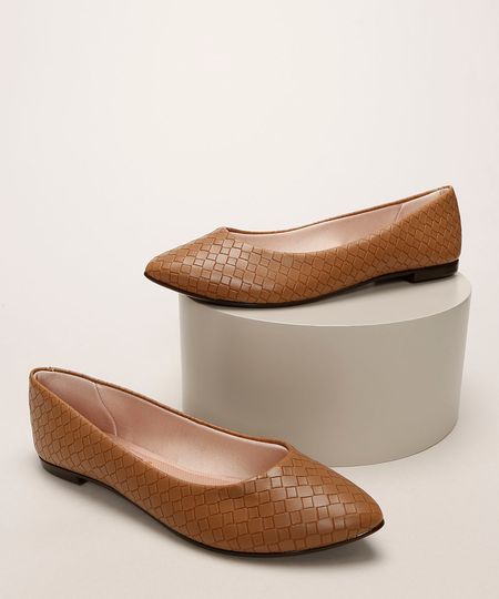 Sapatilha-Feminina-Moleca-Bico-Fino-com-Textura-Tresse-Caramelo-9960907-Caramelo_1 Sapatilha-Feminina-Moleca-Bico-Fino-com-Textura-Tresse-Caramelo-9960907-Caramelo_1