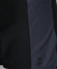 Sunga-Masculina-Tradicional-com-Recorte-Lateral-e-Protecao-UV50--Preta-9898237-Preto_3