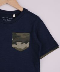 Camiseta-Infantil-com-Bolsos-Estampado-Camuflado-Manga-Curta-Azul-Marinho-9955400-Azul_Marinho_3