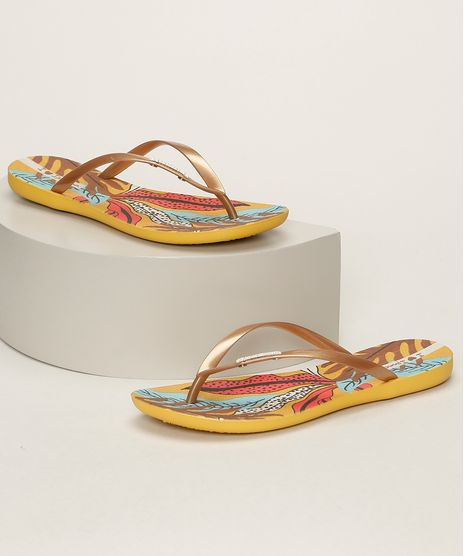 Chinelo-Feminino-Ipanema-Wave-Estampado-Folhagem-Dourado-9964502-Dourado_1