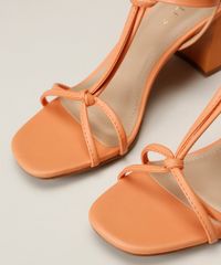 Sandalia-Feminina-Oneself-Salto-Medio-Grosso-com-Tiras-Finas-e-No-Laranja-9966872-Laranja_3