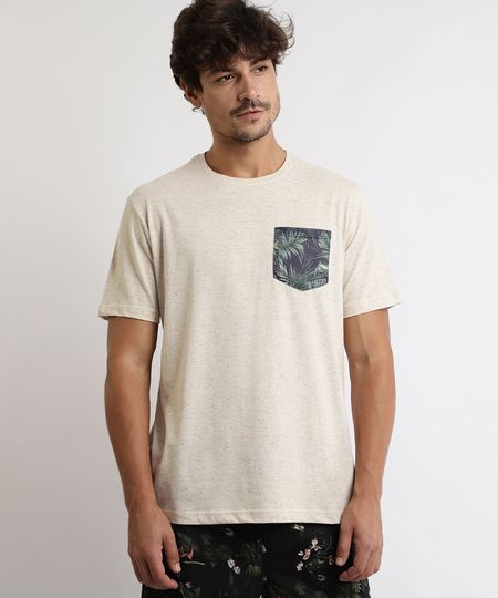 Camiseta-Masculina-com-Bolso-Estampado-de-Folhagens-Manga-Curta-Gola-Careca-Off-White-9959154-Off_White_1 Camiseta-Masculina-com-Bolso-Estampado-de-Folhagens-Manga-Curta-Gola-Careca-Off-White-9959154-Off_White_1