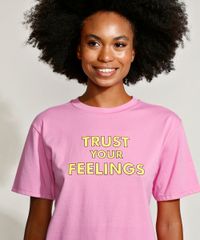 T-Shirt-Feminina-Mindset--Trust-Your-Feelings--Manga-Curta-Decote-Redondo-Rosa-9969399-Rosa_2