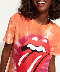Blusa-Feminina-de-Banda-Triya-Rolling-Stones-Estampada-Tie-Dye-Manga-Curta-Decote-Redondo-Laranja-9965092-Laranja_2