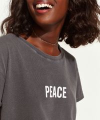Blusa-Feminina-Triya--Peace--Manga-Curta-Decote-Redondo-Chumbo-9965096-Chumbo_4