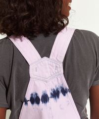 Jardineira-de-Sarja-Feminina-Triya-Estampada-Tie-Dye-com-Bolsos-Lilas-9965272-Lilas_5