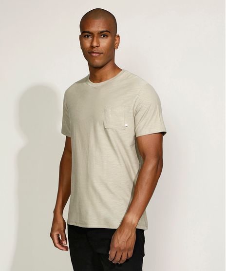 Camiseta-Masculina-Basica-com-Bolso-Manga-Curta-Gola-Careca-Kaki-9970515-Kaki_1