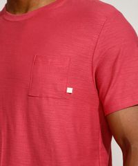 Camiseta-Masculina-com-Bolso-Manga-Curta-Gola-Careca-Vermelho-Claro-9970515-Vermelho_Claro_4