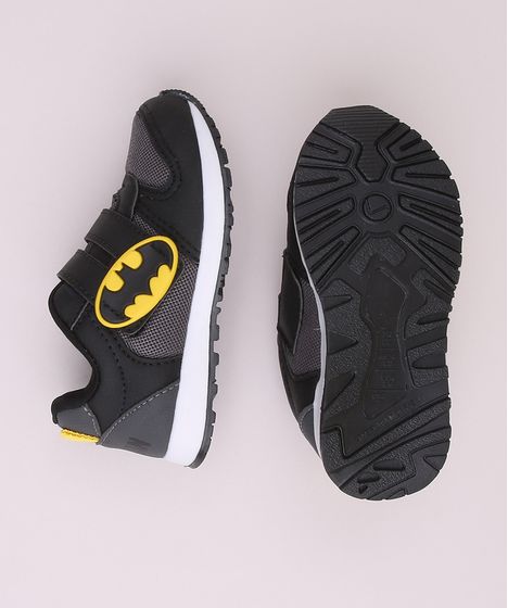 tenis infantil do batman