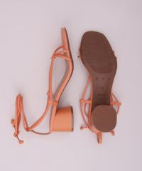 Sandalia-Feminina-Salto-Medio-Grosso-Tiras-Finas-para-Amarrar-Laranja-9965703-Laranja_6