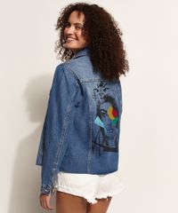 Jaqueta-Jeans-Feminina-Cropped-Estampa-Mulher-Barra-Fio-Azul-Medio-9972740-Azul_Medio_4