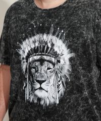 Camiseta-Masculina-Plus-Size-Marmorizada-Leao-com-Cocar-Manga-Curta-Gola-Careca-Preta-9960551-Preto_4