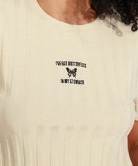 Blusa-Feminina-Cropped-Canelada-com-Bordado--I-ve-Got-Butterflies-in-my-Stomach--Manga-Curta-Decote-Redondo-Bege-Claro-9957474-Bege_Claro_2