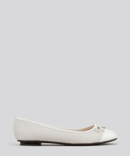 Sapatilha-Moleca-Texturizada-com-Laco-Off-White-8738432-Off_White_1 Sapatilha-Moleca-Texturizada-com-Laco-Off-White-8738432-Off_White_1