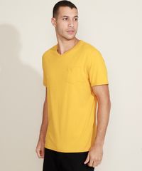 Camiseta-Masculina-Basica-com-Bolso-Gola-Careca-Gola-V-Amarela-9964946-Amarelo_5