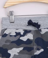 Bermuda-de-Moletom-Infantil-Estampada-Camuflada-com-Bolsos-e-Cos-Canelado-Cinza-Mescla-9970860-Cinza_Mescla_3