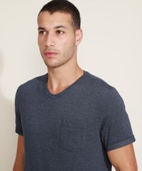 Camiseta-Masculina-Basica-com-Bolso-Gola-Careca-Gola-V-Azul-Escuro-9964946-Azul_Escuro_5
