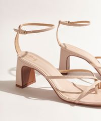 Sandalia-Feminina-DVF-Salto-Reto-Medio-Tiras-Finas-Bege-Claro-9961619-Bege_Claro_5 Sandalia-Feminina-DVF-Salto-Reto-Medio-Tiras-Finas-Bege-Claro-9961619-Bege_Claro_5