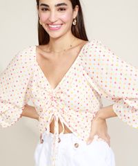 Blusa-Feminina-Cropped-com-Bordado-de-Coracoes-e-Franzido-Manga-3-4-Bufante-Decote-V-Off-White-9960514-Off_White_5