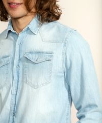 Camisa-Jeans-Masculina-Tradicional-com-Bolsos-Manga-Longa-Azul-Claro-9961818-Azul_Claro_4
